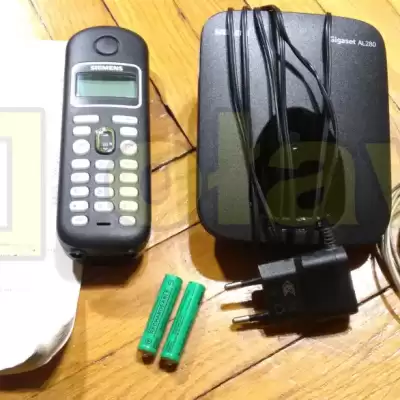 telefon bezprzewodowy Siemens Gigaset AL280, uszkodzony