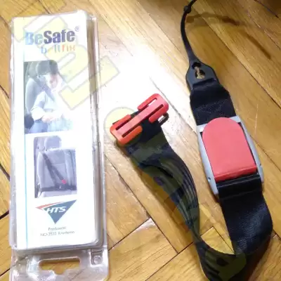 pas do prawidłowego umieszczenia pasa bezpieczeństwa na dziecku